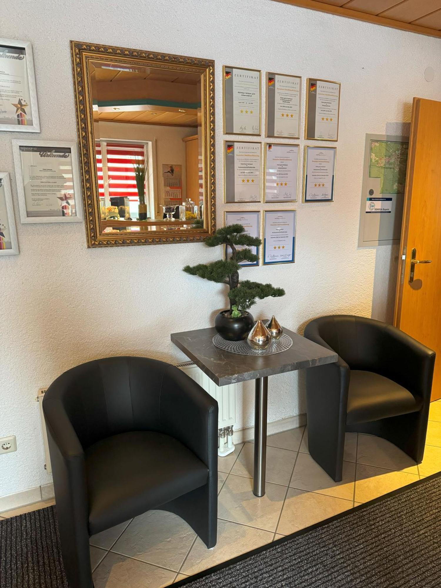 Hotel Harbauer Schwarzenbruck Eksteriør billede